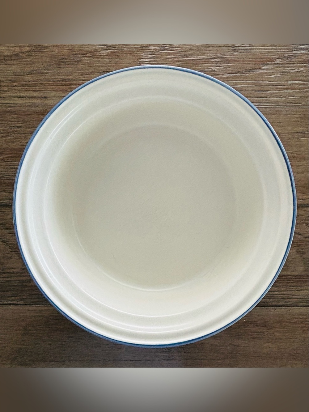 Pfaltzgraff 9-inch Round Stoneware Bowl